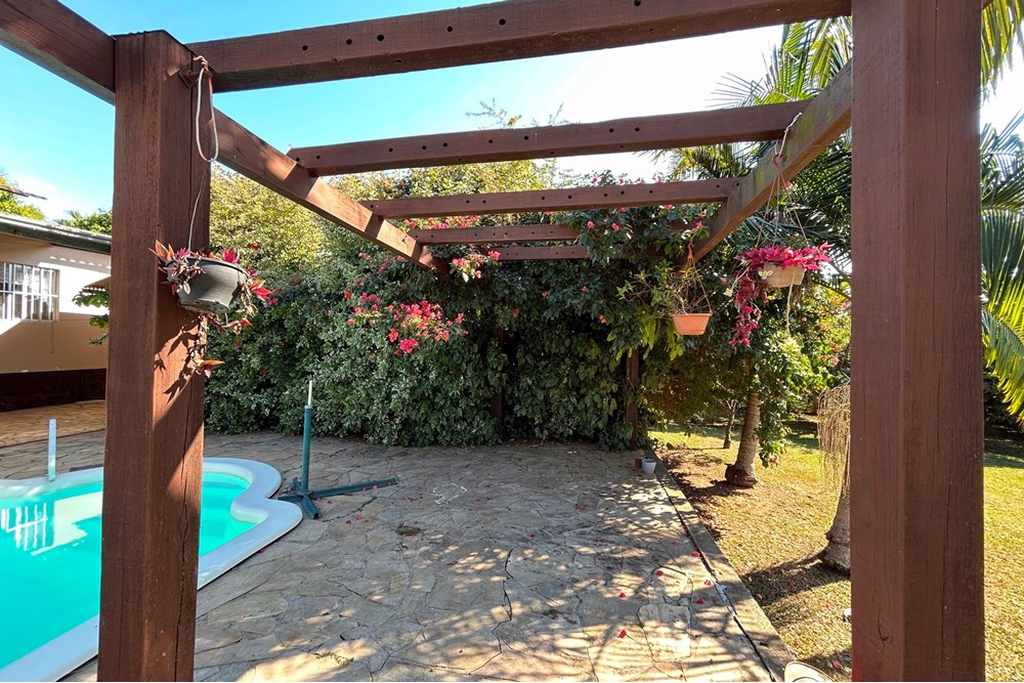 Casa à venda com 3 quartos, 213m² - Foto 25