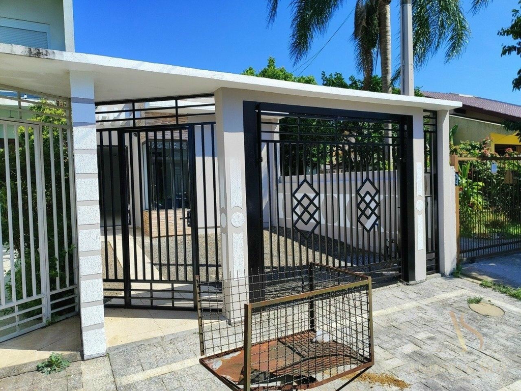 Casa à venda com 2 quartos, 97m² - Foto 3