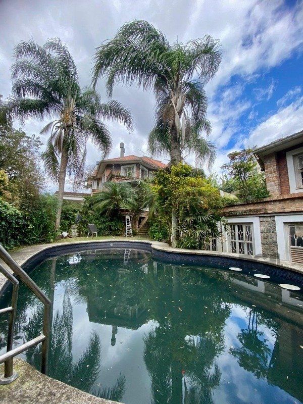 Casa para alugar com 5 quartos, 721m² - Foto 42