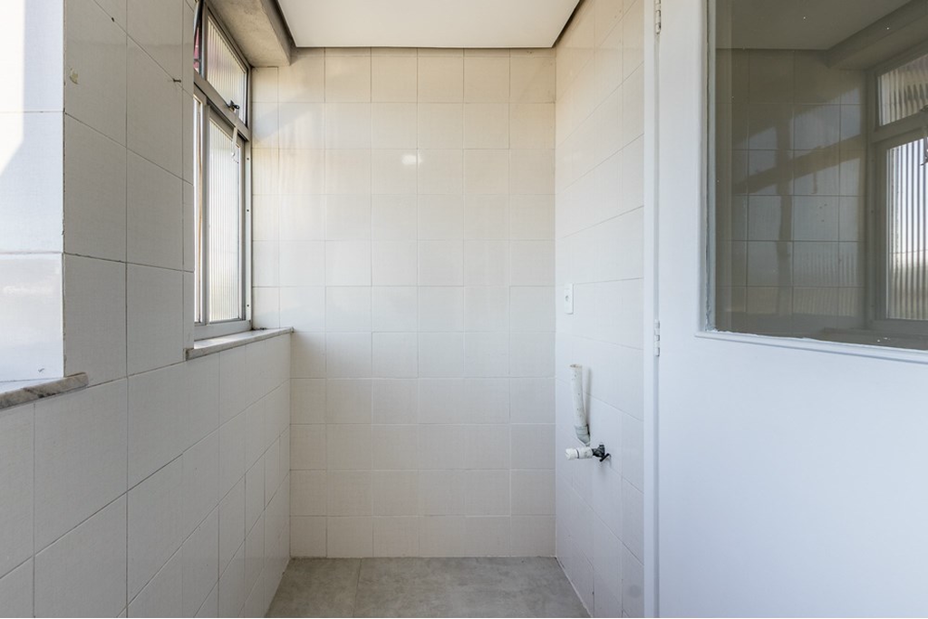 Apartamento à venda com 2 quartos, 75m² - Foto 10