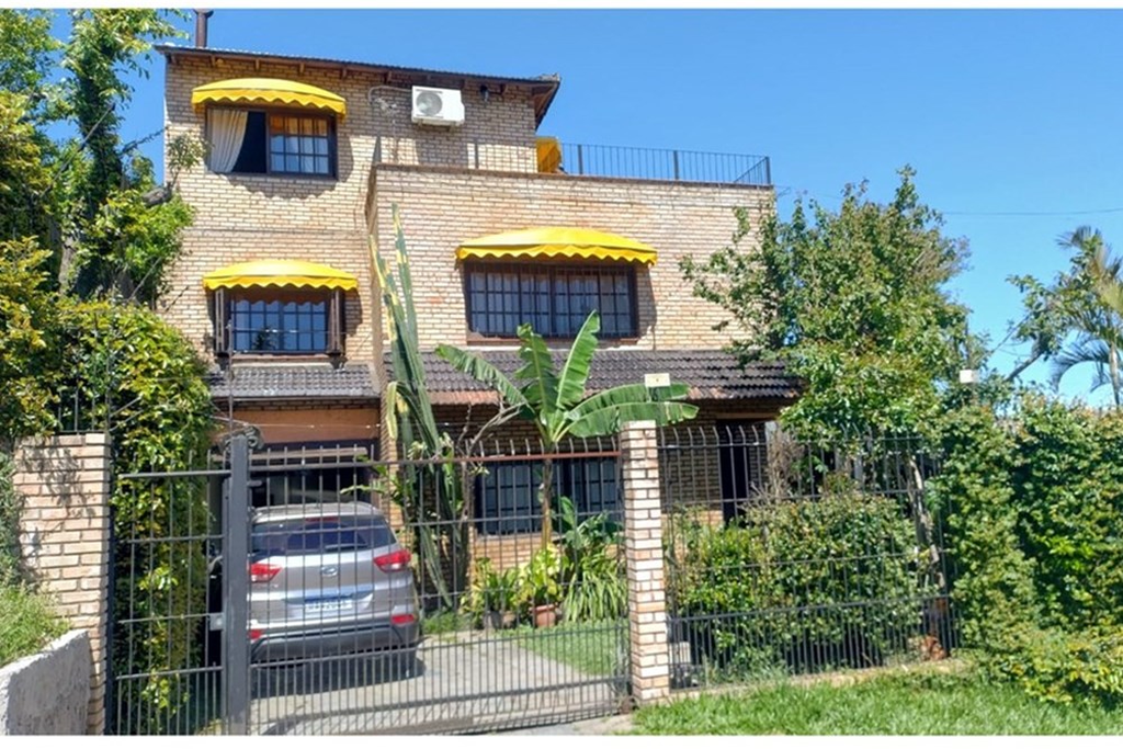 Casa, 4 quartos, 232 m² - Foto 1