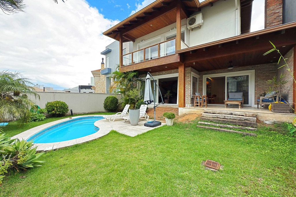 Casa, 3 quartos, 242 m² - Foto 47