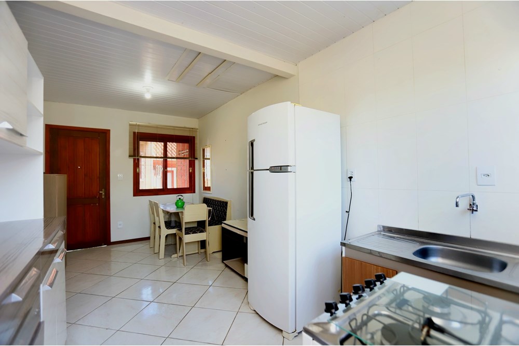 Casa à venda com 2 quartos, 42m² - Foto 18
