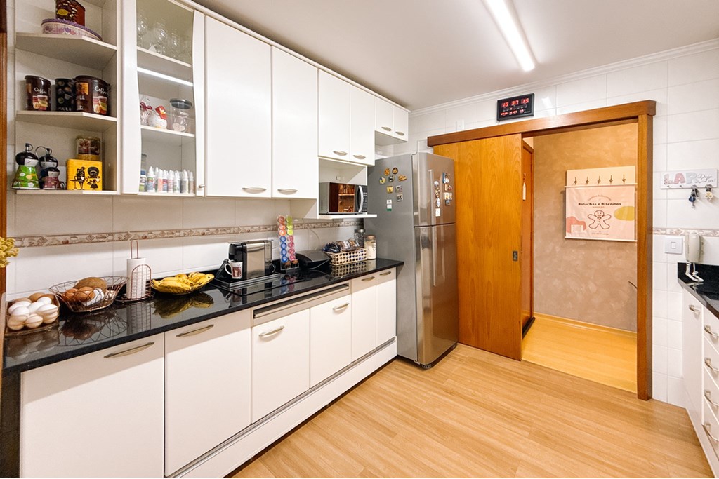 Apartamento à venda com 3 quartos, 110m² - Foto 16