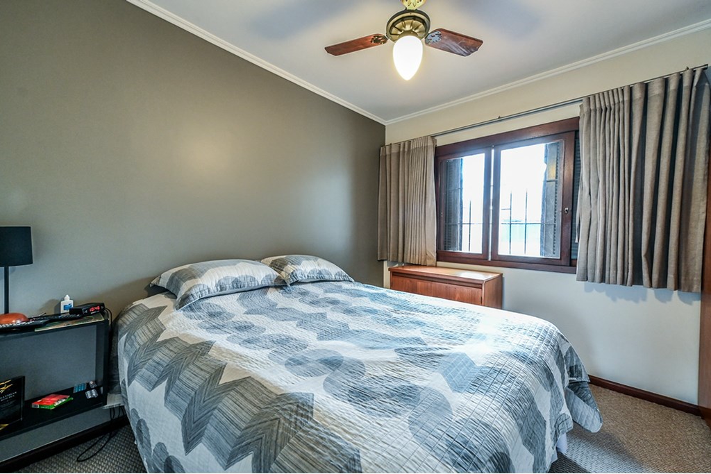 Casa de Condomínio à venda com 4 quartos, 241m² - Foto 62