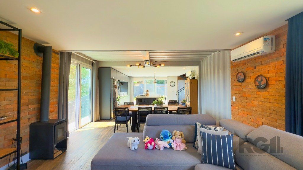 Casa à venda com 3 quartos, 334m² - Foto 8