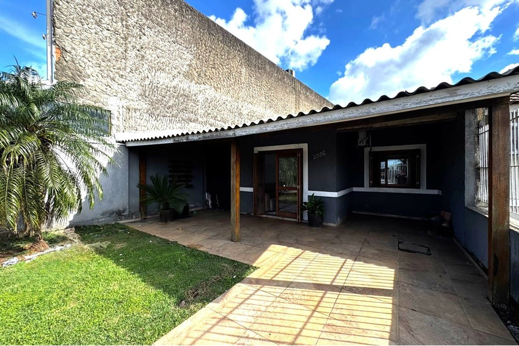 Casa à venda com 2 quartos, 75m² - Foto 8