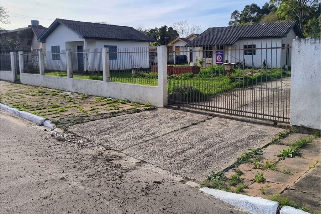 Casa, 5 quartos, 179 m² - Foto 1