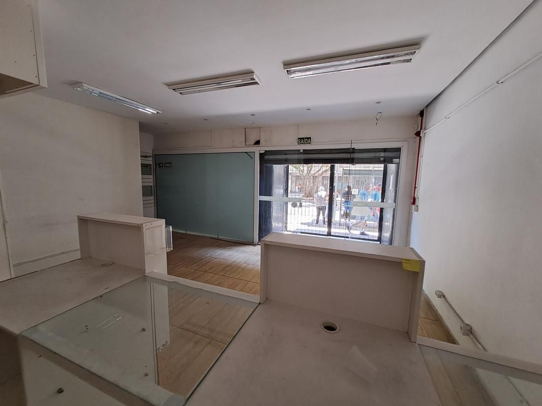 Loja-Salão para alugar com 1 quarto, 159m² - Foto 6