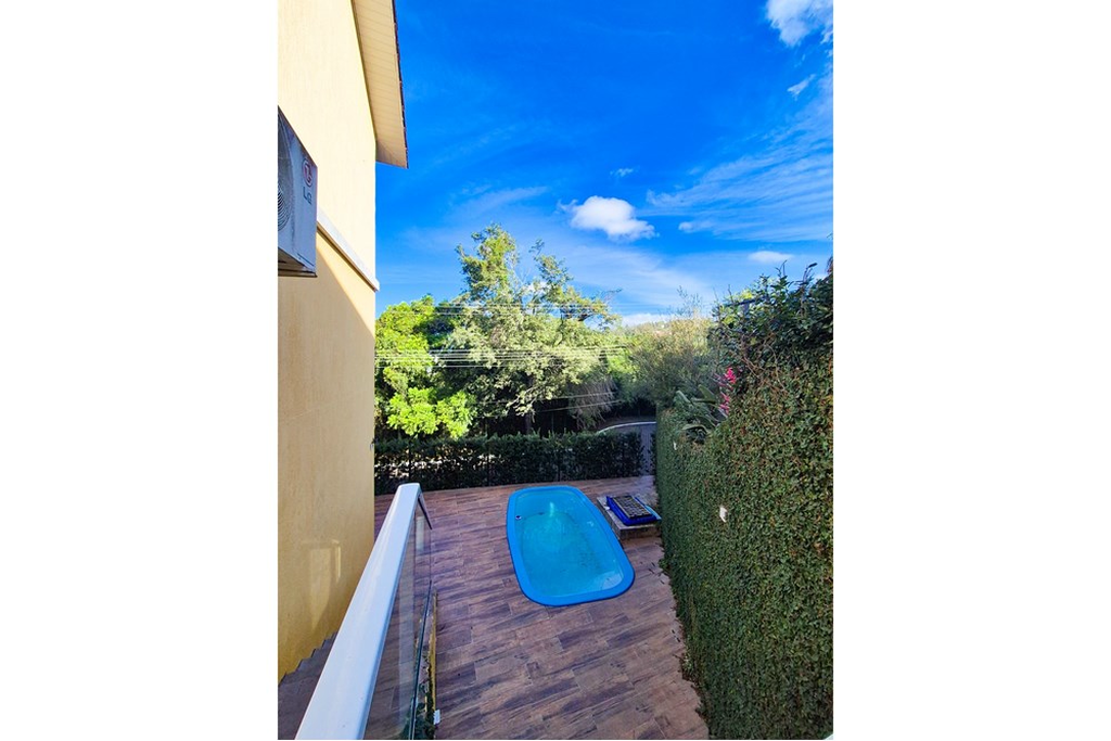 Casa de Condomínio à venda com 3 quartos, 231m² - Foto 6
