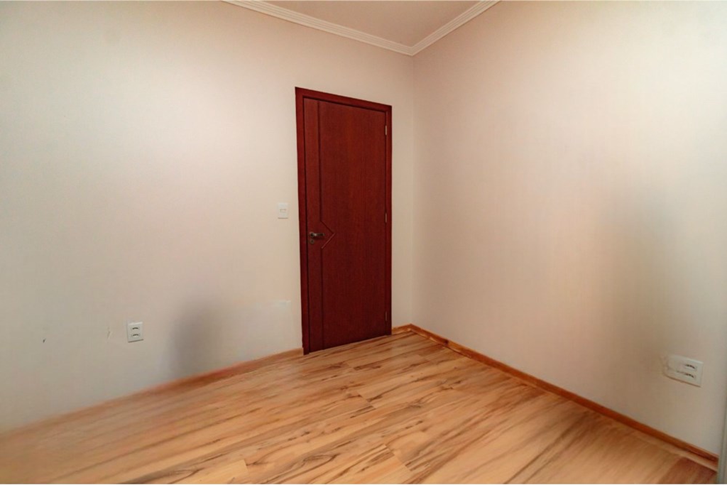 Casa à venda com 3 quartos, 236m² - Foto 4