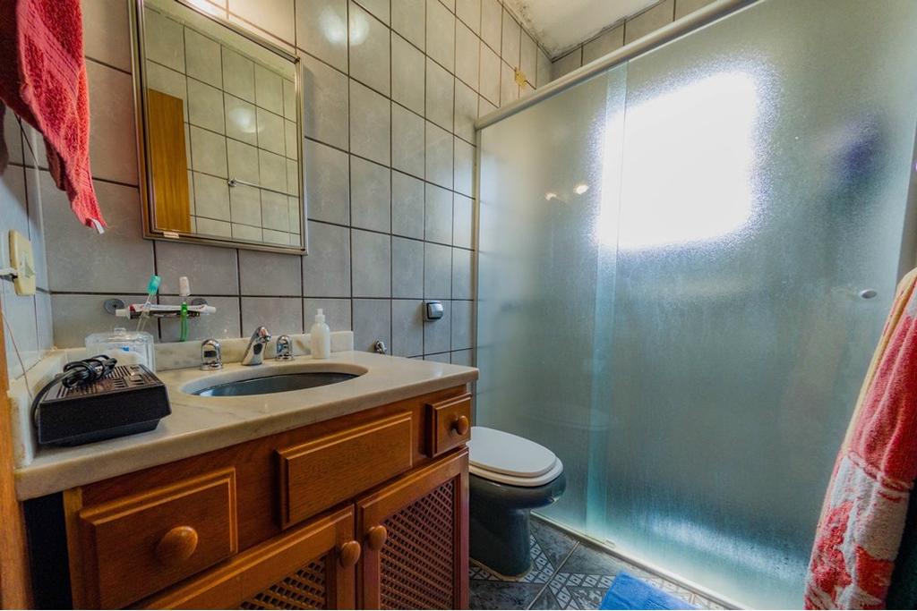 Casa à venda com 4 quartos, 397m² - Foto 2