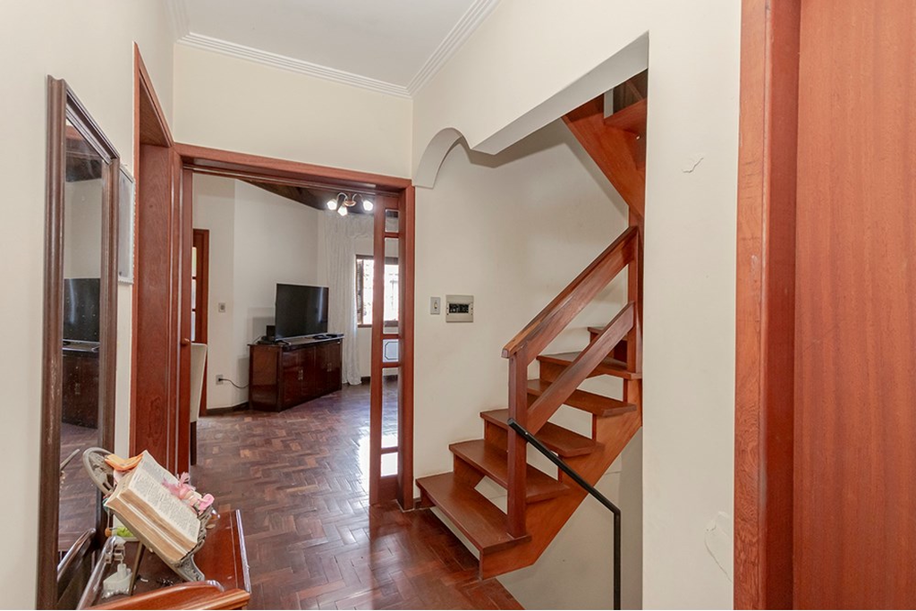 Casa à venda com 5 quartos, 177m² - Foto 33