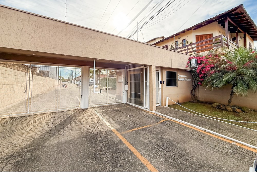 Casa à venda com 2 quartos, 66m² - Foto 21