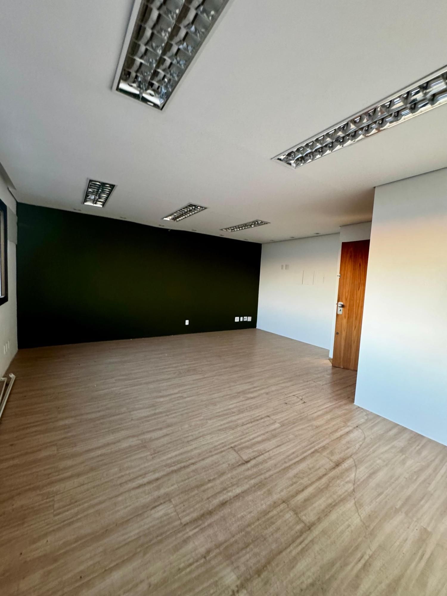 Conjunto Comercial-Sala para alugar com 1 quarto, 34m² - Foto 8
