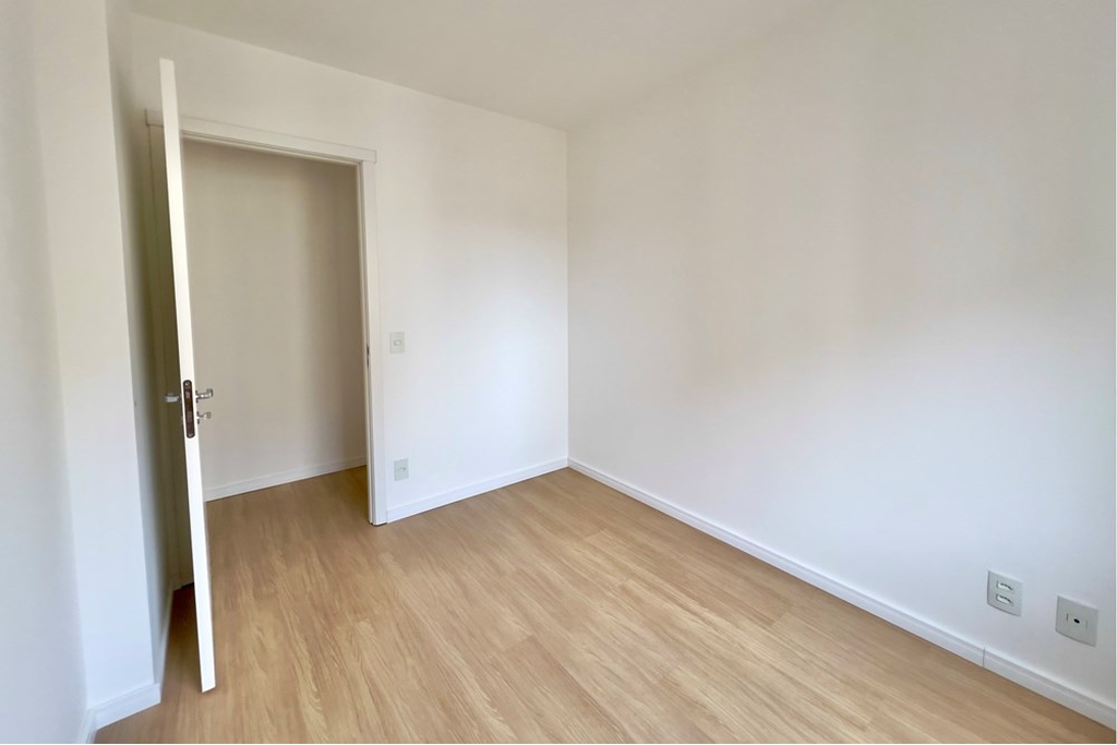 Apartamento à venda com 3 quartos, 77m² - Foto 53