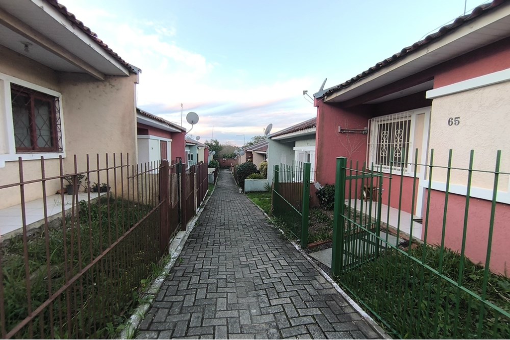 Casa à venda com 2 quartos, 42m² - Foto 27