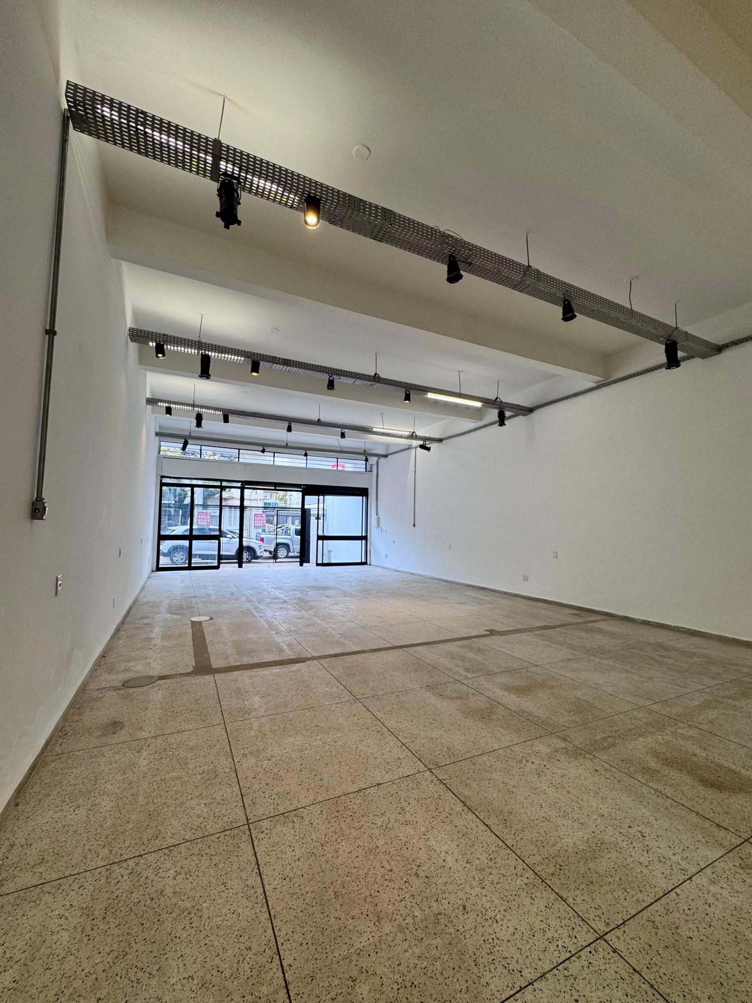 Loja-Salão, 384 m² - Foto 1