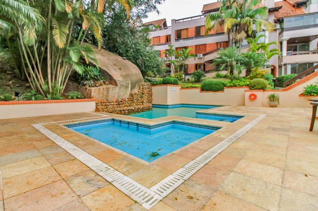 Casa de Condomínio à venda com 4 quartos, 136m² - Foto 1