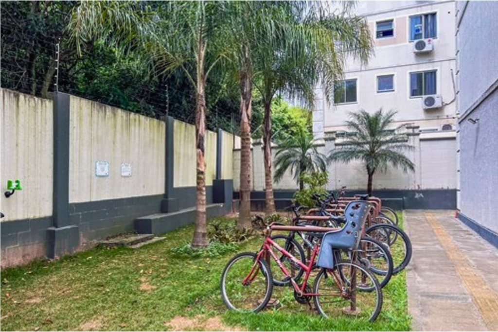 Apartamento à venda com 2 quartos, 41m² - Foto 14