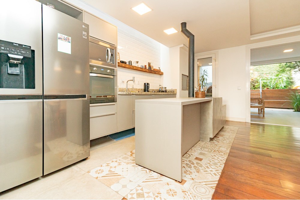 Casa à venda com 4 quartos, 310m² - Foto 34