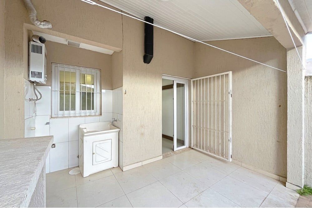 Casa à venda com 2 quartos, 77m² - Foto 21