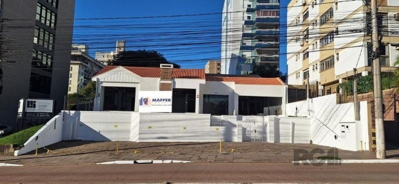 Casa para alugar com 3 quartos, 601m² - Foto 1