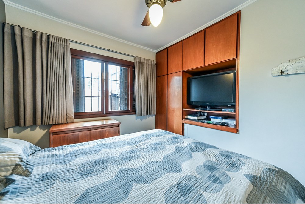 Casa de Condomínio à venda com 4 quartos, 241m² - Foto 18
