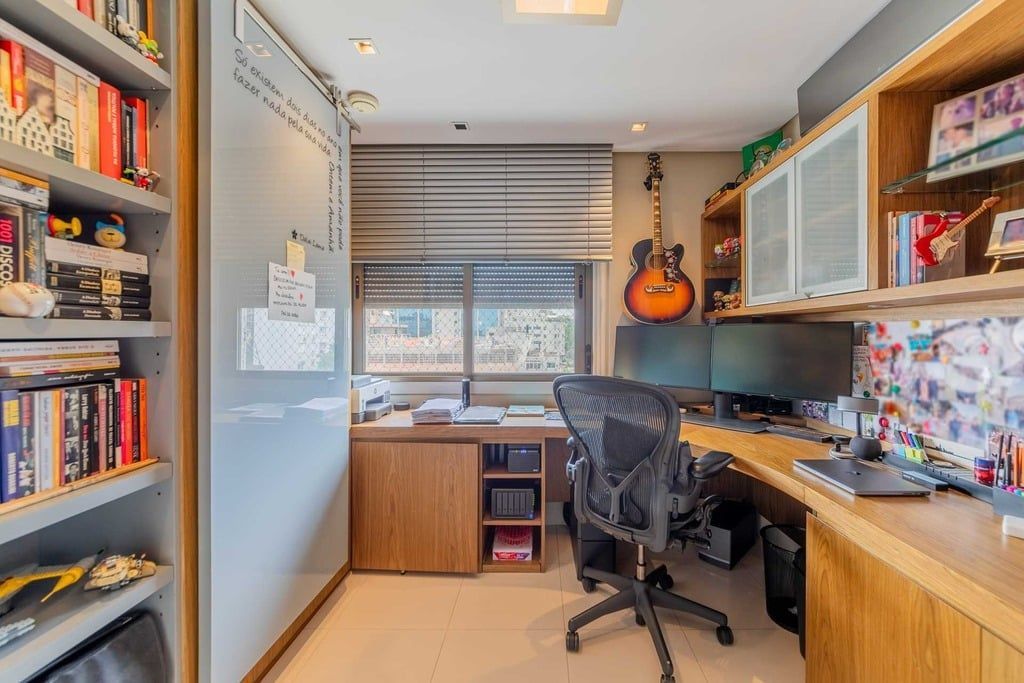Apartamento à venda com 3 quartos, 162m² - Foto 13