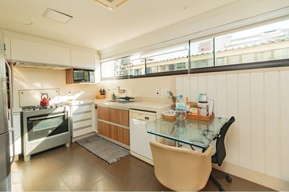 Apartamento à venda com 4 quartos, 327m² - Foto 4