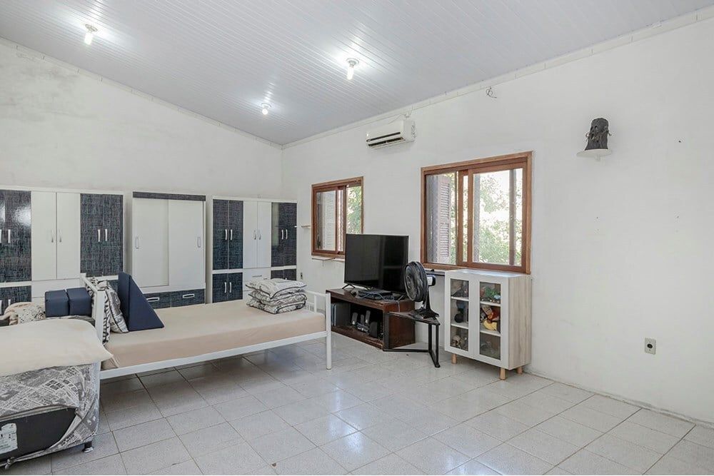 Casa à venda com 3 quartos, 251m² - Foto 10