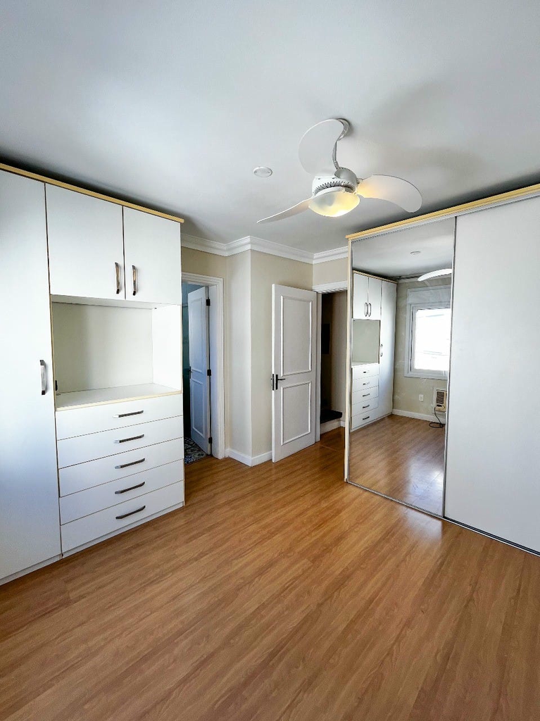Casa à venda com 4 quartos, 213m² - Foto 12
