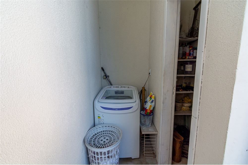 Casa à venda com 4 quartos, 295m² - Foto 15