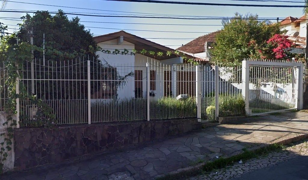Casa à venda com 4 quartos, 314m² - Foto 3