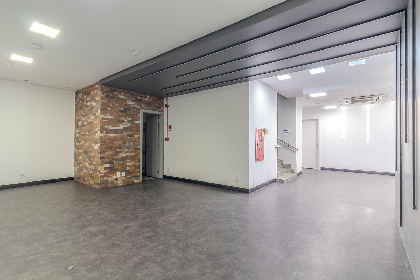 Prédio Inteiro para alugar com 4 quartos, 3451m² - Foto 4