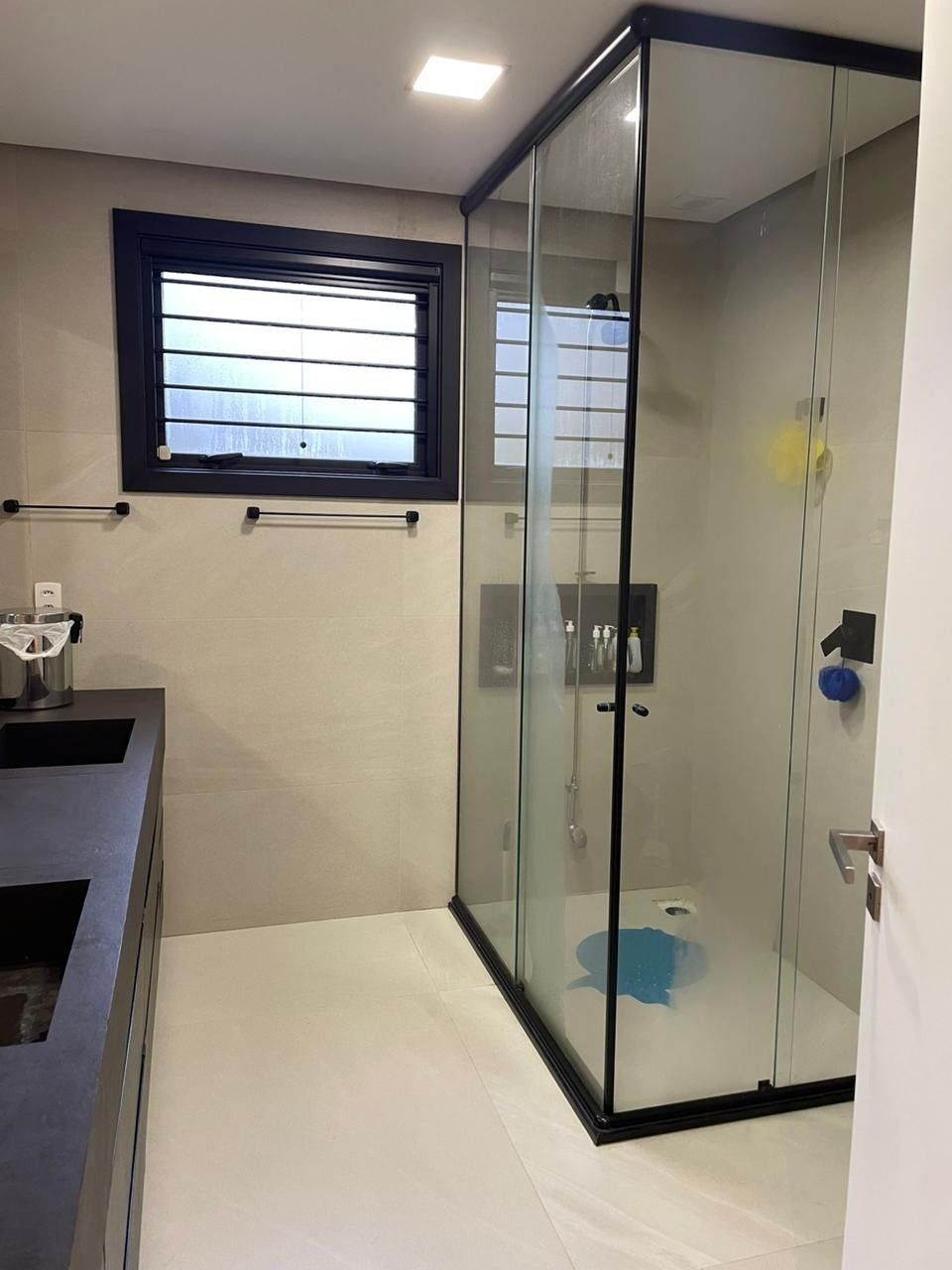 Casa de Condomínio à venda com 1 quarto, 201m² - Foto 18