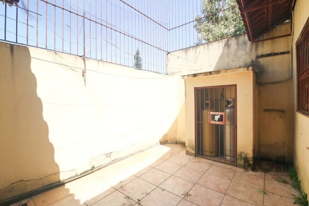 Casa à venda com 4 quartos, 248m² - Foto 21