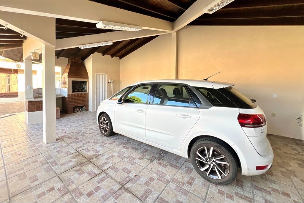 Casa, 3 quartos, 240 m² - Foto 21