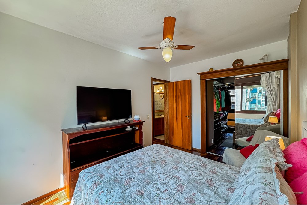 Apartamento à venda com 2 quartos, 81m² - Foto 3