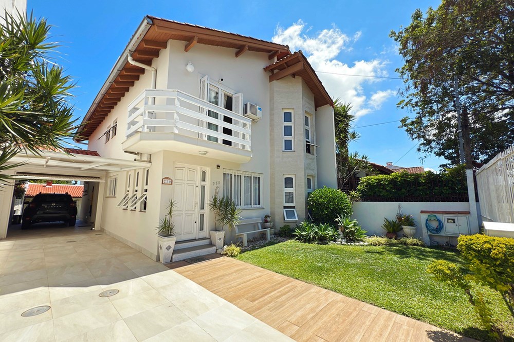 Casa, 4 quartos, 281 m² - Foto 1