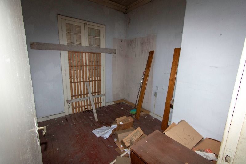 Casa à venda com 5 quartos, 145m² - Foto 11