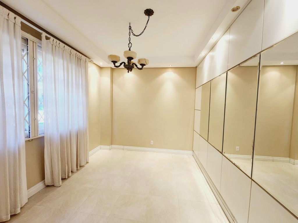 Casa, 4 quartos, 285 m² - Foto 47