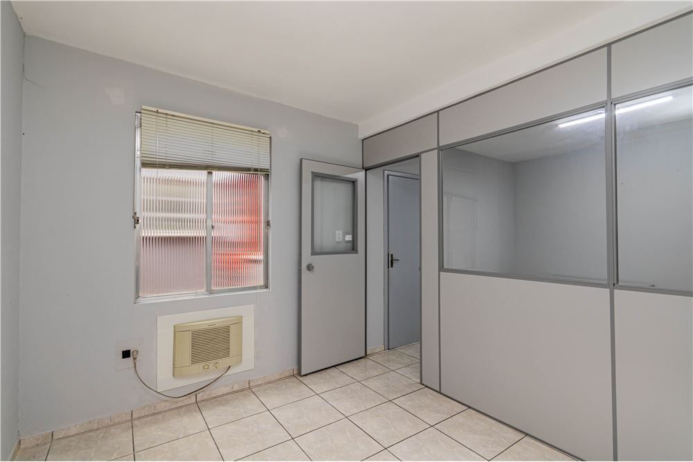 Depósito-Galpão, 349 m² - Foto 2