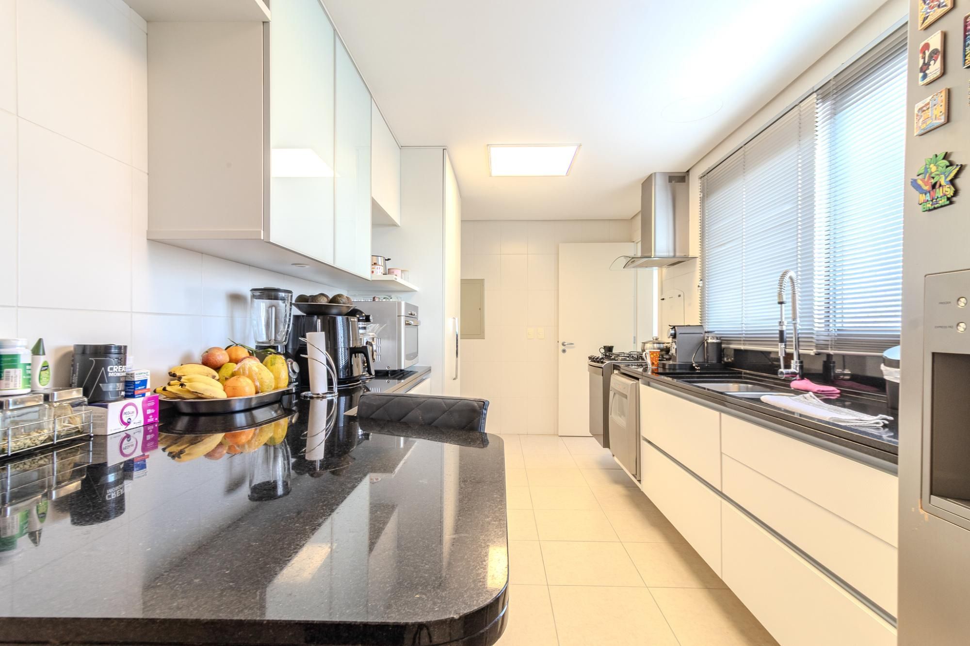 Apartamento, 3 quartos, 218 m² - Foto 28