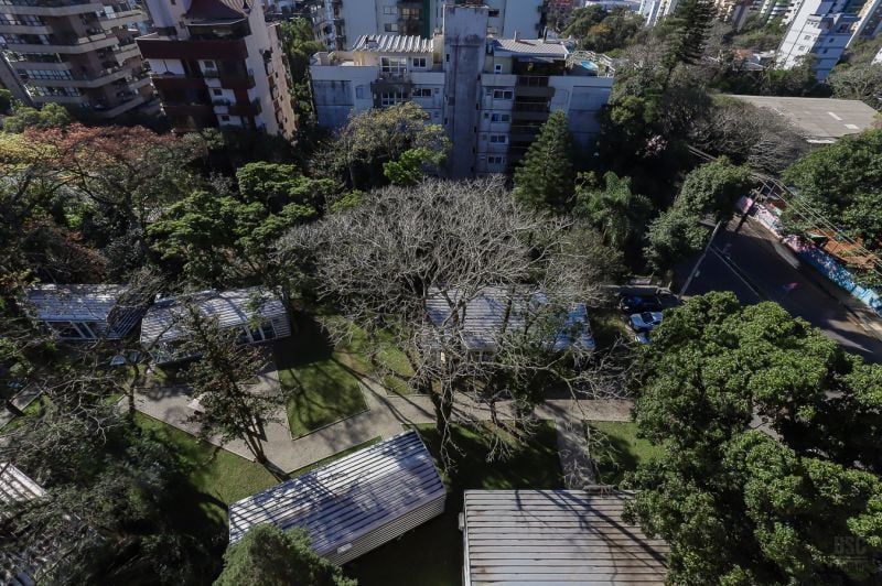 Apartamento à venda com 4 quartos, 236m² - Foto 3