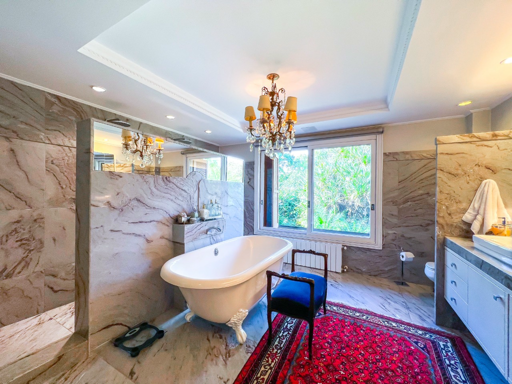 Casa de Condomínio à venda com 4 quartos, 631m² - Foto 4