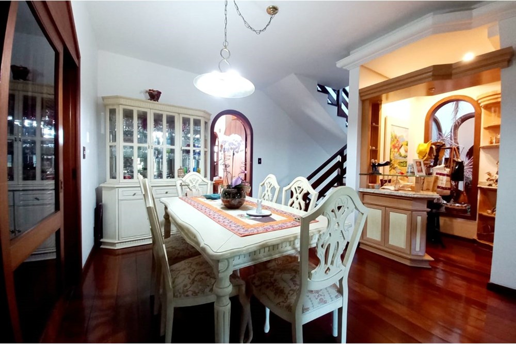 Casa à venda com 4 quartos, 321m² - Foto 38