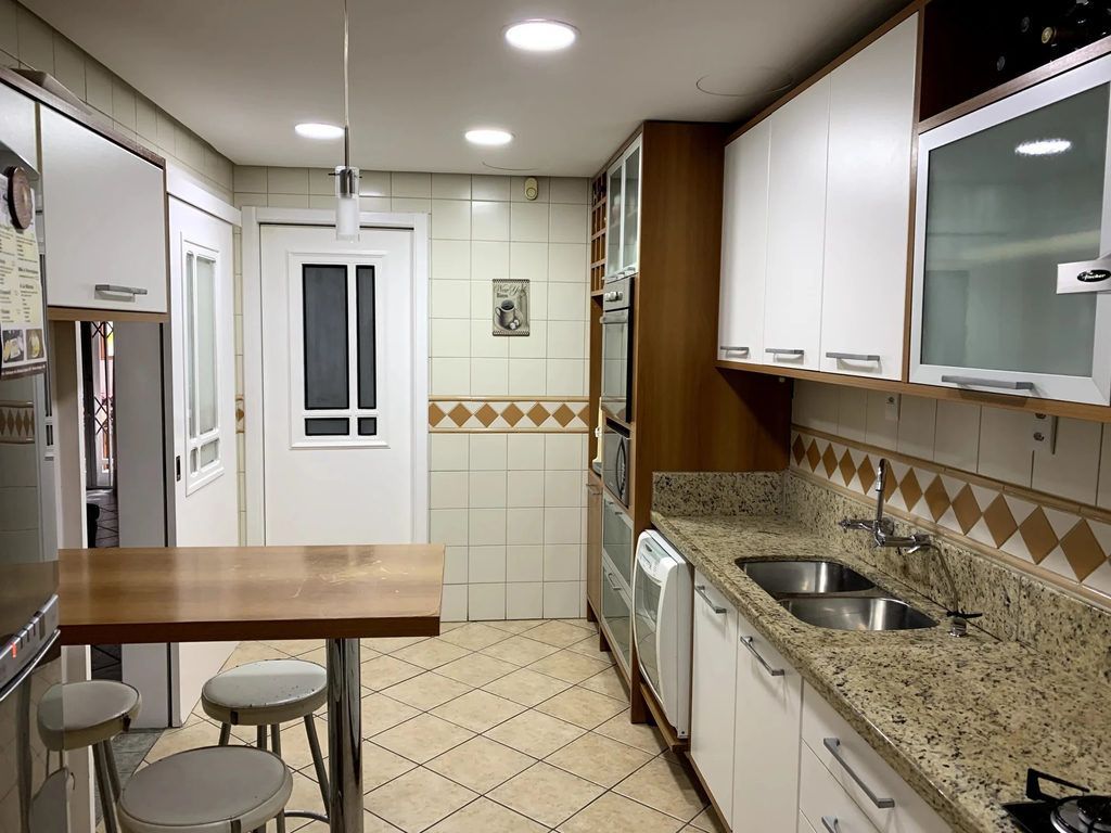 Casa, 3 quartos, 261 m² - Foto 14