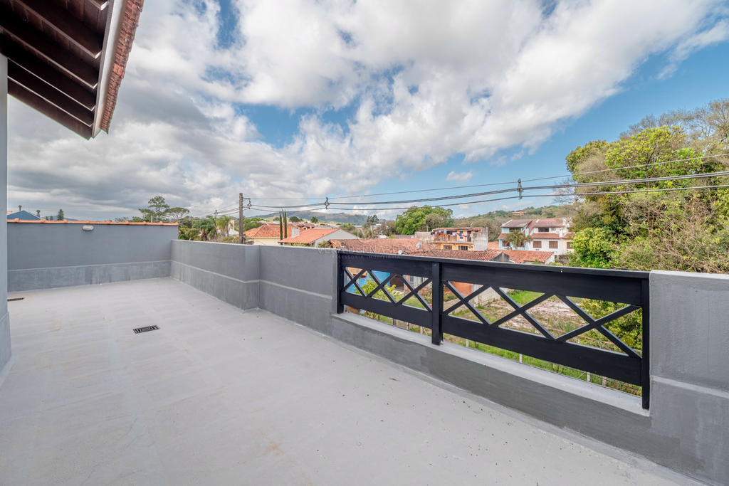 Casa à venda com 3 quartos, 239m² - Foto 8