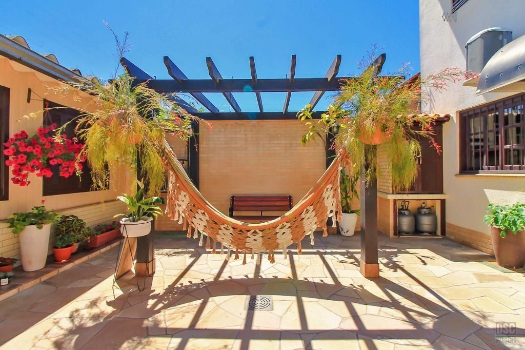 Casa, 3 quartos, 199 m² - Foto 2